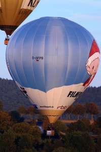 D-OFPB hot air balloon. Photograph by G Bann