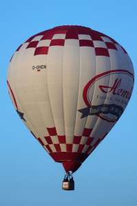 D-OHEN hot air balloon. Photograph by G Bann