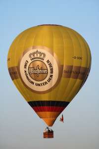 D-OOHC hot air balloon. Photograph by G Bann