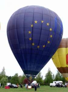 D-OSNA hot air balloon. Photograph by G Bann