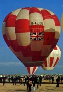 G-AZOO hot air balloon, a Western O-65. Photograph by David Barker