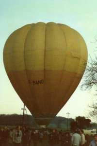 G-BAND hot air balloon, a Cameron O-84, added to the archive 7 September 2026. Photograph by Andrew Garrett