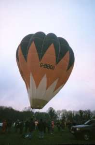 G-BBOO hot air balloon, a Thunder AX6-56. Photograph by Andrew Garrett