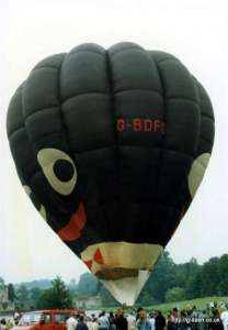 G-BDFG hot air balloon, a Cameron O-65. Photograph by Graham Duke