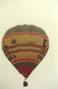 G-BEEJ hot air balloon, a Cameron O-77. Photograph by Andrew Garrett