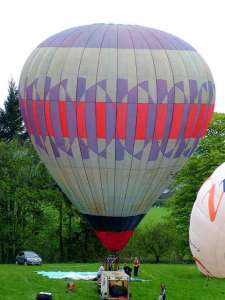 G-BEFE hot air balloon, a Cameron N-77. Photograph by Balloon Spotters Archive