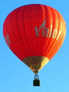 G-BEXZ hot air balloon, a Cameron N-56. Photograph by Balloon Spotters Archive