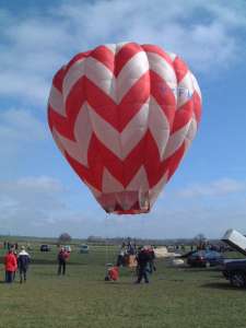 G-BFMZ hot air balloon, a Payne GF AX-6. Photograph by Andrew Garrett