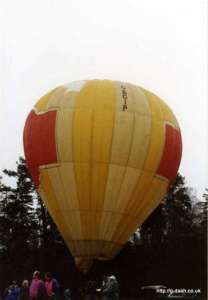 G-BGIP hot air balloon, a Colt 56A. Photograph by Graham Duke