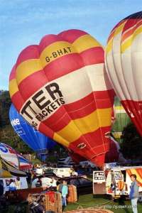 G-BHAT hot air balloon, a Thunder AX7-77 Bolt. Photograph by Mike Clarke