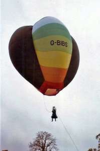 G-BIBS hot air balloon, a Cameron P-20. Photograph by Balloon Spotters Archive