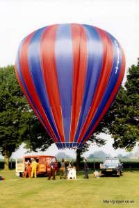G-BIYT hot air balloon, a Colt 17A, added to the archive 7 September 2026. Photograph by Mike Clarke