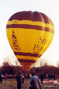 G-BJXU hot air balloon, a Thunder AX7-77. Photograph by Mike Clarke