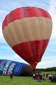 G-BKPN hot air balloon, a Cameron N-77, added to the archive 7 September 2026. Photograph by G Bann