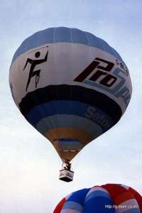 G-BLZB hot air balloon, a Cameron N-65. Photograph by Mike Clarke