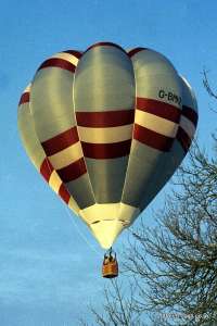 G-BMKP hot air balloon, a Cameron V-77. Photograph by Mike Clarke