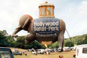 G-BMKX hot air balloon, a Cameron ELEPHANT-77. Photograph by Bill Teasdale