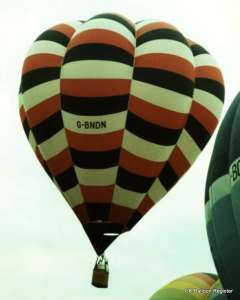 G-BNDN hot air balloon, a Cameron V-77. Photograph by Mel Kirby