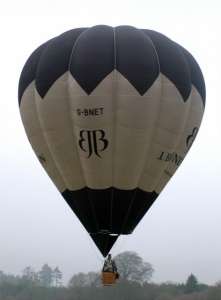 G-BNET hot air balloon, a Cameron O-84. Photograph by Balloon Spotters Archive