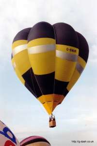 G-BNHR hot air balloon, a Cameron V-77. Photograph by Mike Clarke