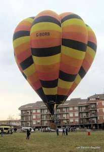 G-BORB hot air balloon, a Cameron V-77. Photograph by Trev Read