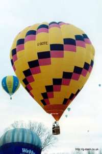 G-BOTE hot air balloon, a Thunder AX8-90. Photograph by Mike Clarke