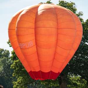G-BPUB hot air balloon, a Cameron V-31