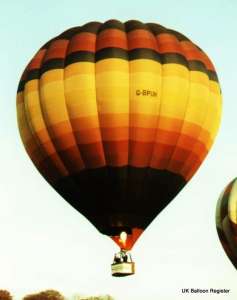 G-BPUH hot air balloon, a Cameron A-180. Photograph by Mel Kirby