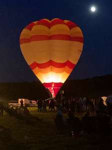 G-BPWC hot air balloon, a Cameron V-77, added to the archive 15 September 2026. Photograph by Cera168_