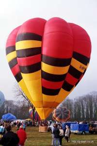 G-BPXZ hot air balloon, a Cameron V-77. Photograph by Mike Clarke