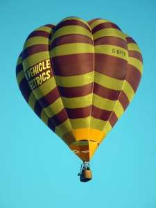 G-BPYV hot air balloon, a Cameron V-77. Photograph by Balloon Spotters Archive