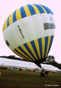 G-BPZO hot air balloon, a Cameron N-90. Photograph by Mel Kirby