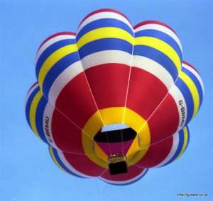 G-BRMU hot air balloon, added to the archive 27 August 2026. Photograph by Andy Davey