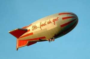 G-BROL hot air balloon, added to the archive 27 August 2026. Photograph by Mel Kirby