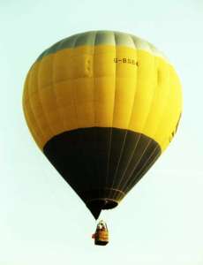 G-BSBK hot air balloon, a Thunder AND Colt Colt 105A. Photograph by Mel Kirby