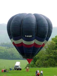 G-BSBR hot air balloon, a Cameron V-77. Photograph by Balloon Spotters Archive