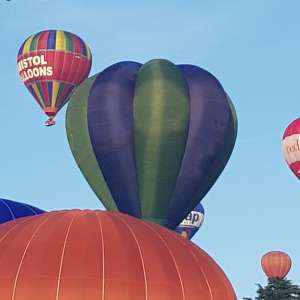 G-BSIC hot air balloon, a Cameron V-77