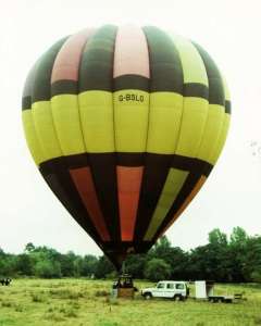 G-BSLO hot air balloon, a Cameron A-180. Photograph by Mel Kirby