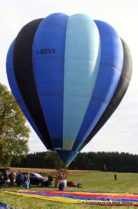 G-BSUV hot air balloon, a Cameron O-77. Photograph by Alistair Ness (via Mark Stelling)