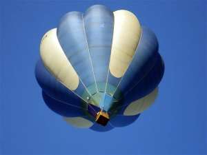 G-BTFM hot air balloon, a Cameron O-105. Photograph by Mark Stelling