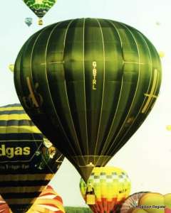 G-BTRL hot air balloon, a Cameron N-105, added to the archive 7 September 2026. Photograph by Mel Kirby
