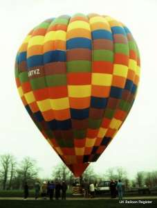 G-BTVZ hot air balloon, a Cameron A-140. Photograph by Mel Kirby