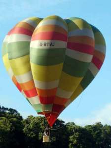 G-BTWJ hot air balloon, a Cameron V-77. Photograph by Matt Cleaves
