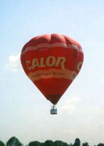 G-BUAT hot air balloon, a Thunder AX9-120, added to the archive 7 September 2026. Photograph by Balloon Spotters Archive