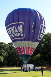 G-BUUO hot air balloon, a Cameron N-90, added to the archive 7 September 2026. Photograph by G Bann