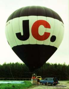 G-BUYA hot air balloon, a Lindstrand Balloons LBL 77A, added to the archive 7 September 2026. Photograph by Balloon Spotters Archive