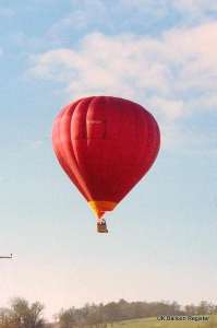 G-BVAP hot air balloon, a Thunder AX10-180 S2, added to the archive 7 September 2026. Photograph by Graham Duke