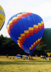 G-BVEW hot air balloon, a Lindstrand Balloons LBL 150A, added to the archive 7 September 2026. Photograph by Balloon Spotters Archive