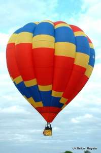 G-BVPV hot air balloon, a Lindstrand Balloons LBL 77B, added to the archive 7 September 2026. Photograph by R Bowater
