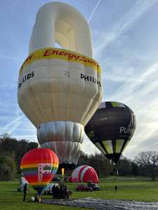 G-BVWI hot air balloon, a Cameron BULB-65, added to the archive 15 September 2026. Photograph by R0nN1e